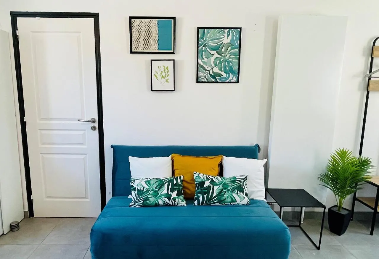 Studio Tropical Apartment Massy